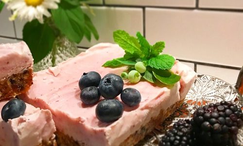 Blue-Berry-Bliss-Yoghurt-Slice